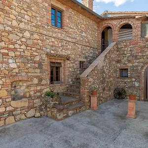 Casa Vecchia And Parking Gasthof